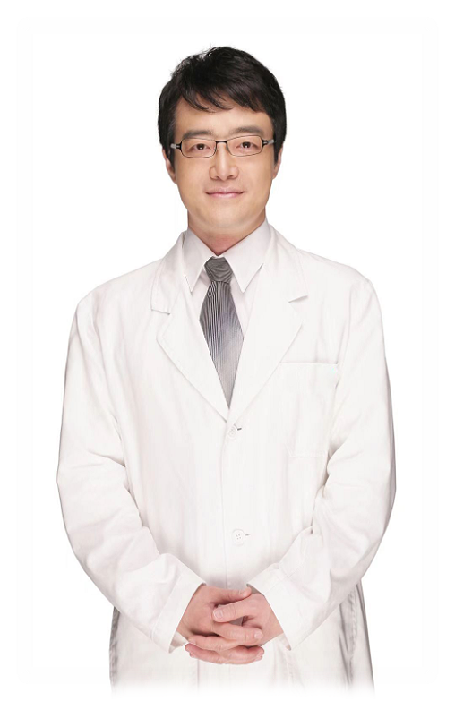 郑志雄.png